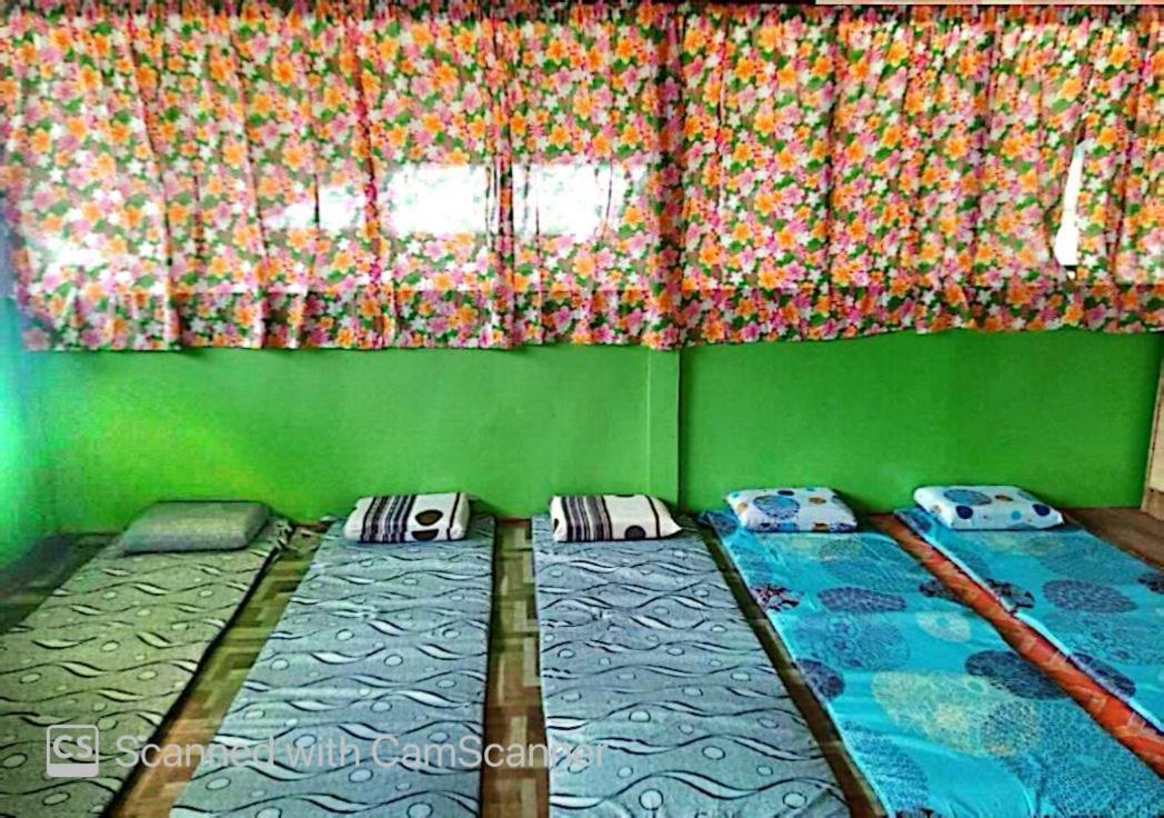 Roca'S Homestay Backpackers Chalet Batuan Eksteriør bilde